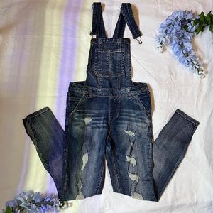🤍🖤Dollhouse Distressed Ankle Slit Overalls🖤🤍
